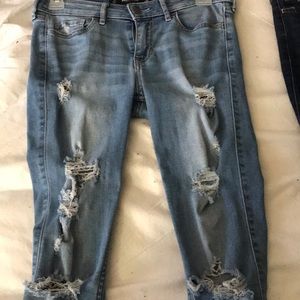 HOLLISTER DISTRESSED JEANS